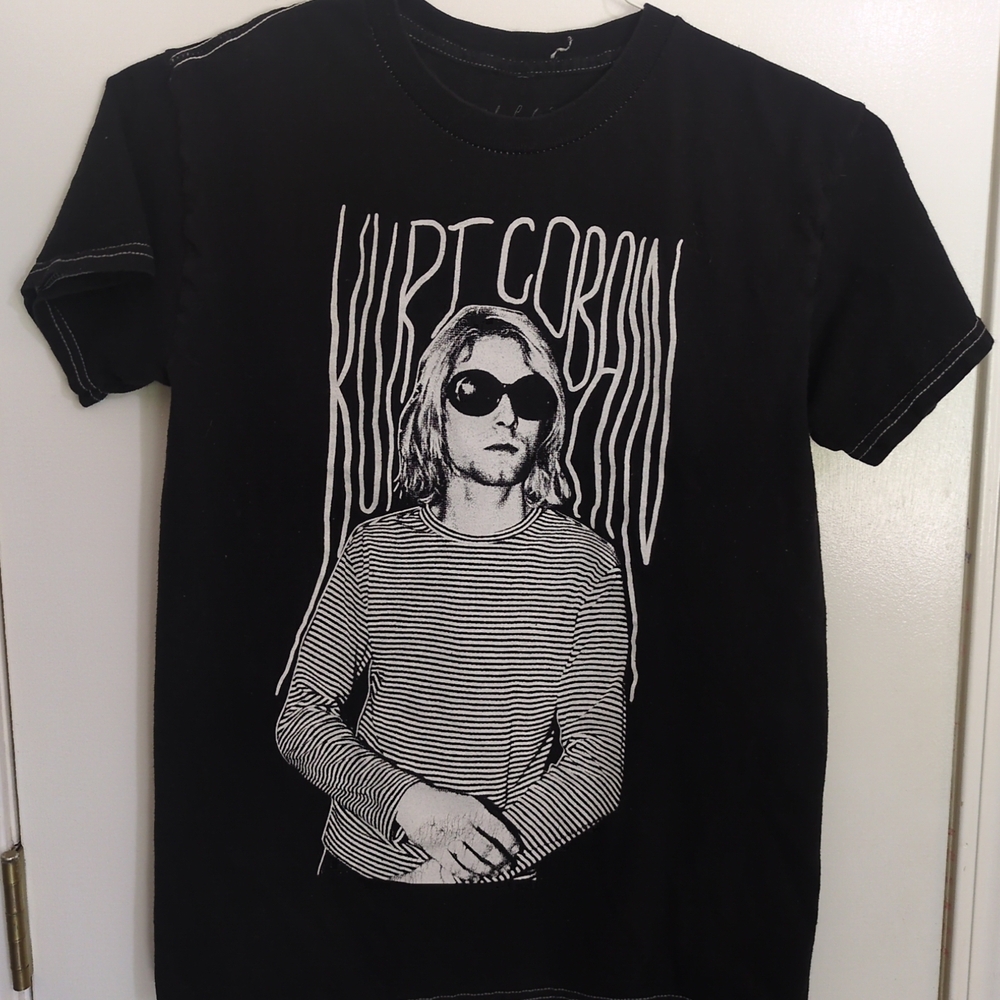 Kurt Cobain Nirvana Women's Black & White Graphic Tee- Size Xs